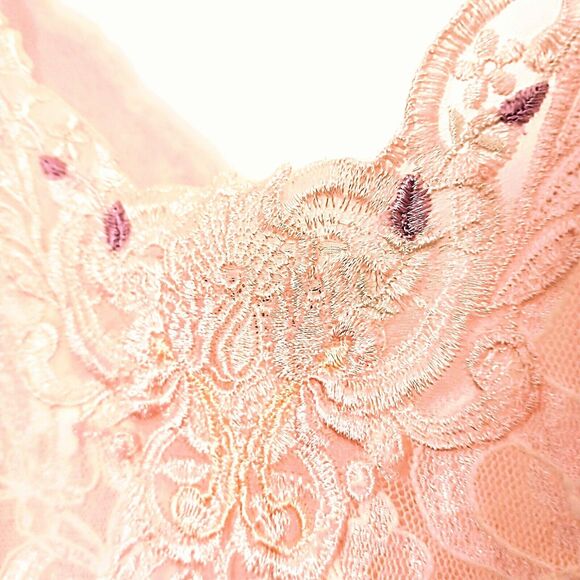 VTG CINEMA ETOILE Pink Stretchy Lace Chemise Nightgown Lingerie SZ M BEAUTIFUL - Picture 13 of 16